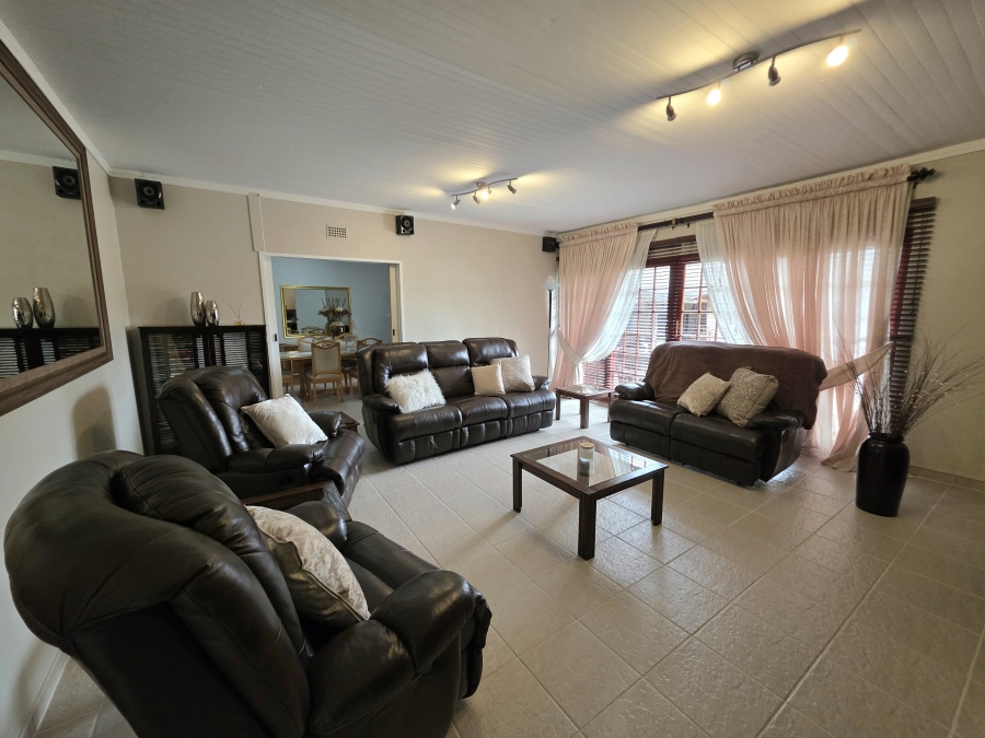 3 Bedroom Property for Sale in Flamingo Park Free State